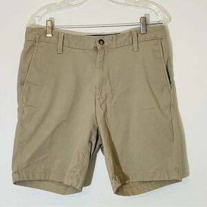 Nautica "The Deck" Short Classic Fit Stretch Tan Men's Short Size 32
